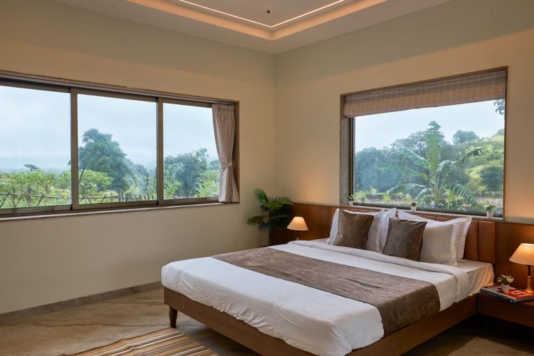 Read more about the article Nine Bedrooms for the Price of Five: Large-Group Villas in Nashik