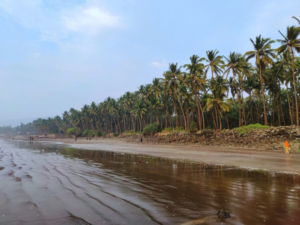 The Ultimate Guide to Alibaug: Beaches, Food, Forts & Private Villas