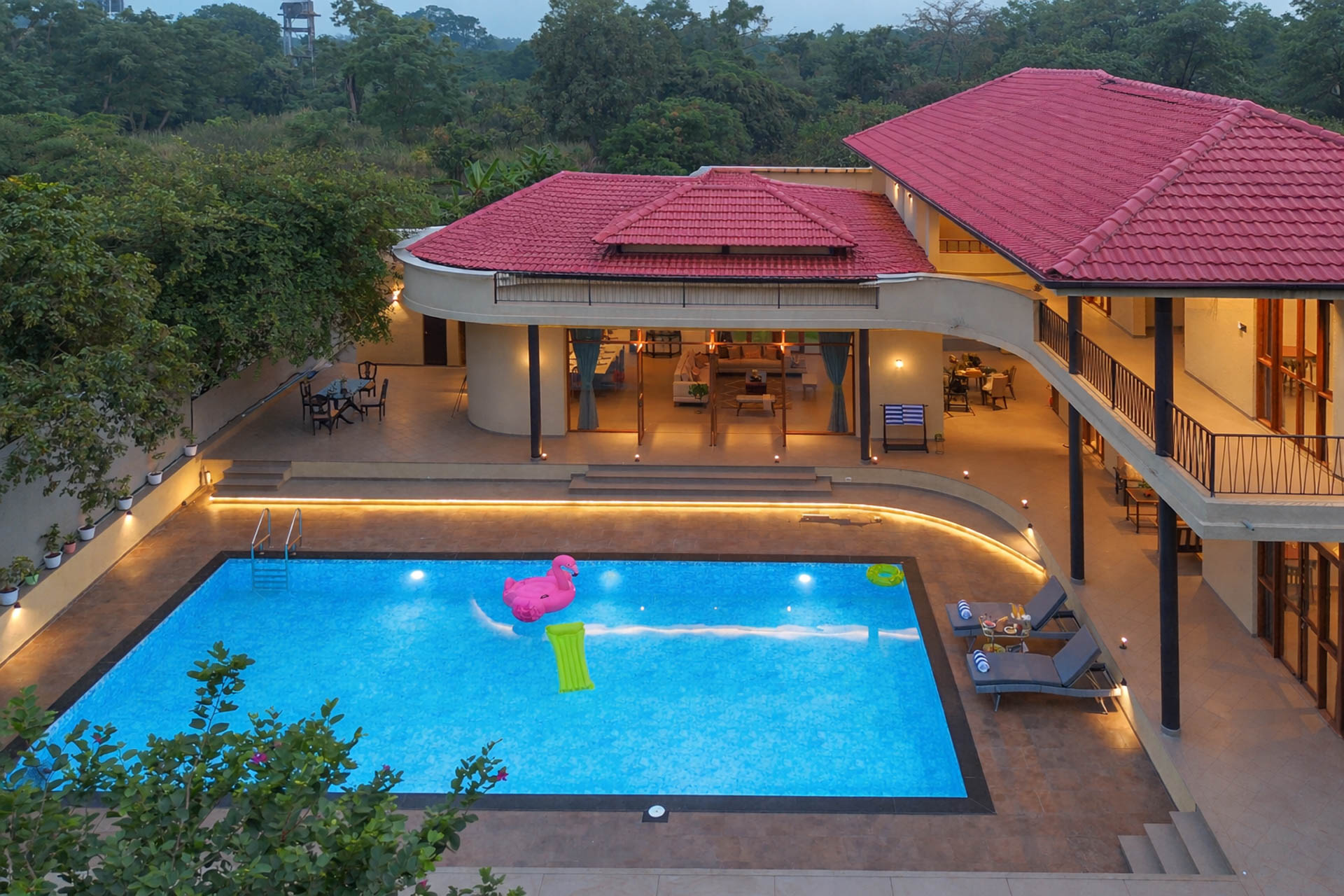 Read more about the article Casa Frangipani