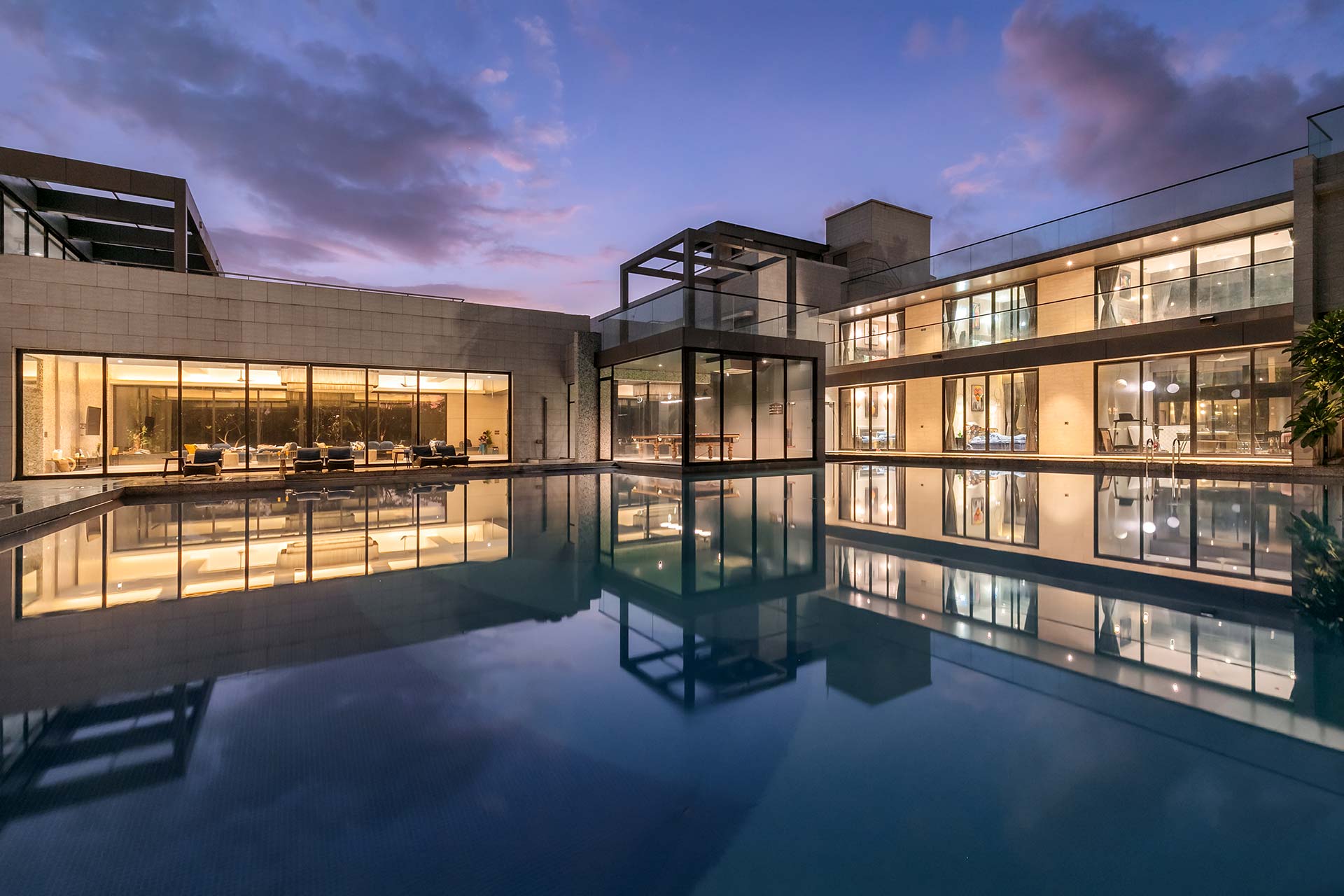 Read more about the article House of Nine